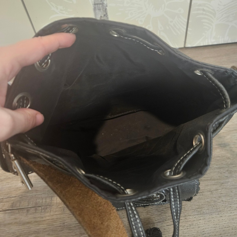 Harley-Davidson Black Pebbled Leather Bucket Bag Drawstring Shoulder Purse - Picture 4 of 7